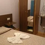 Pensión Hostal Goias