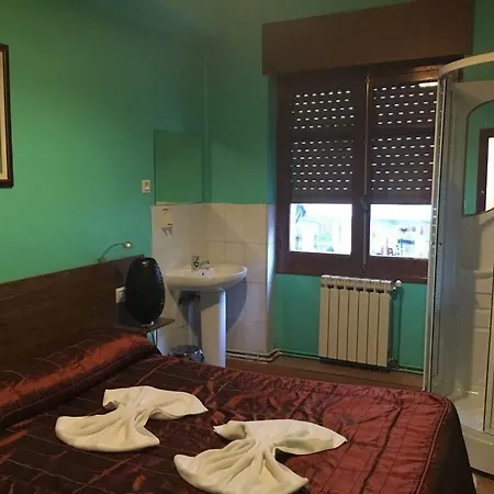 Hostal Goias * Oviedo