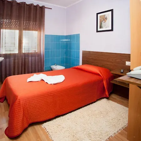 Hostal Goias Penzion Oviedo